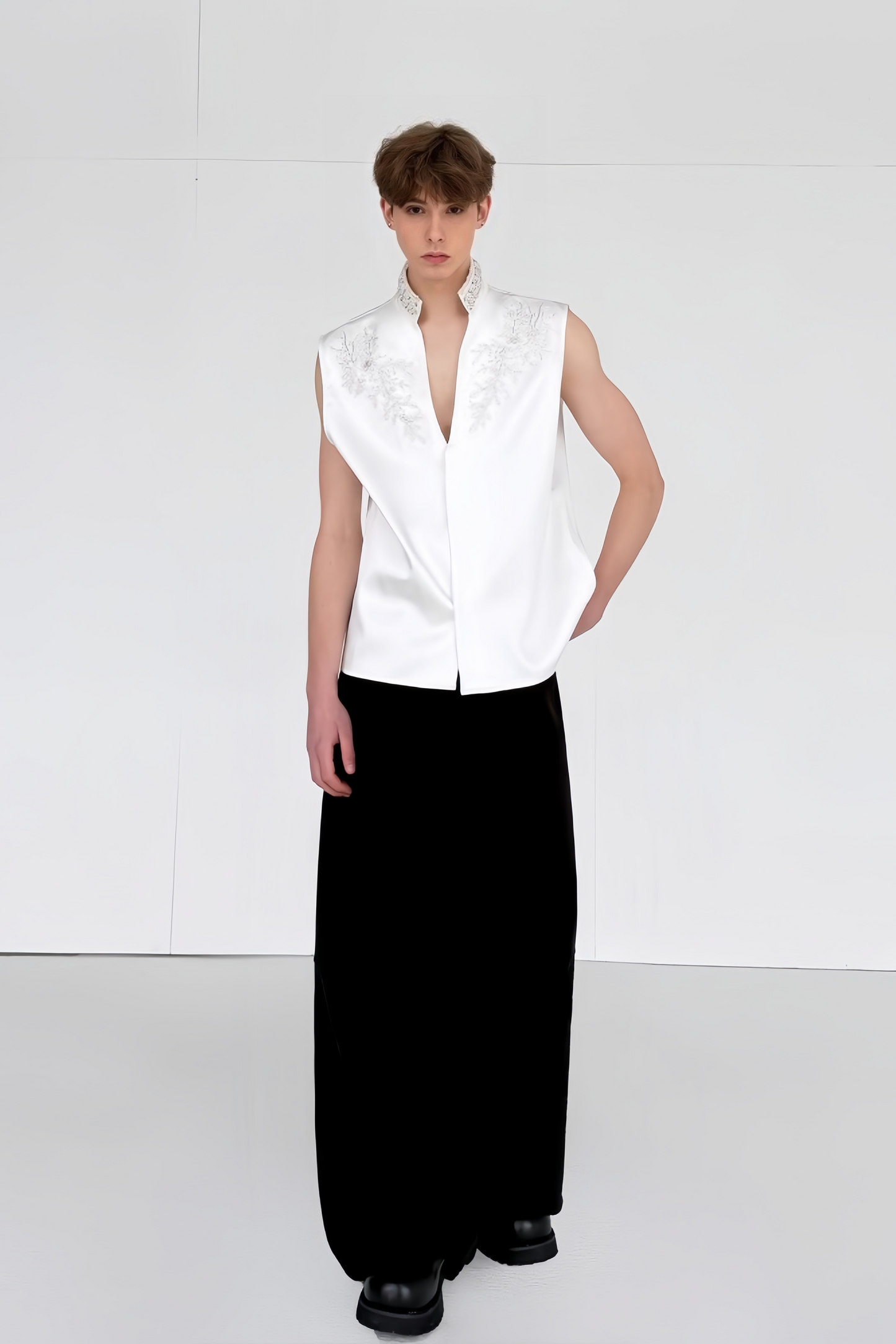 Milan white faux-pearl embellishment vest