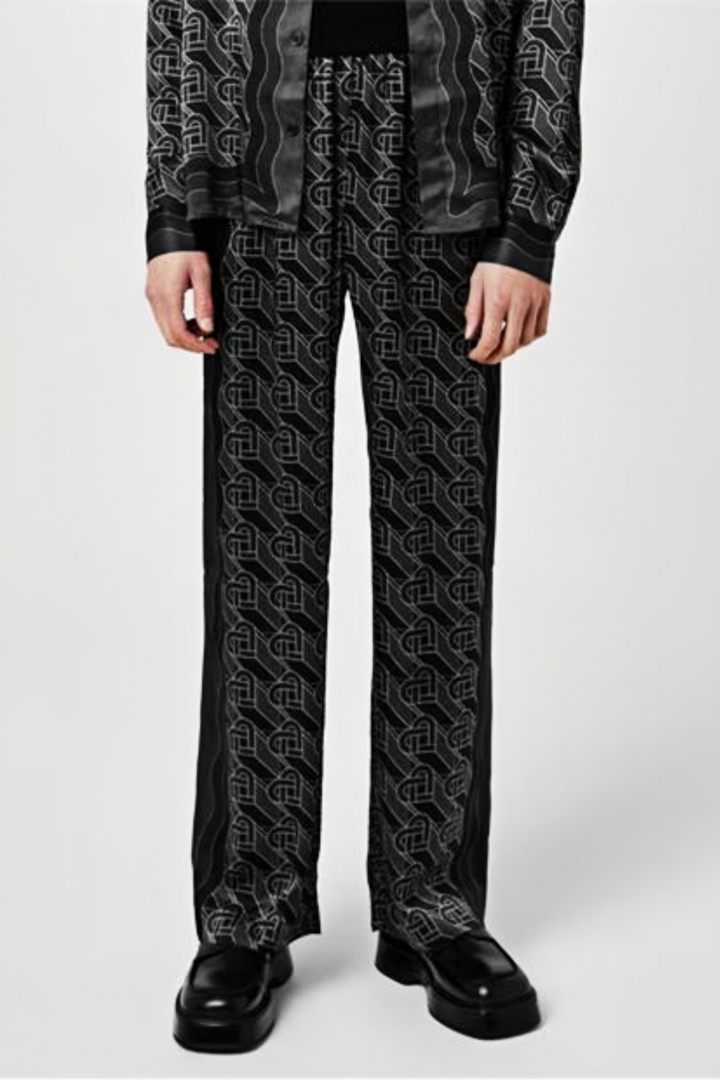 Augustin black graphic short
